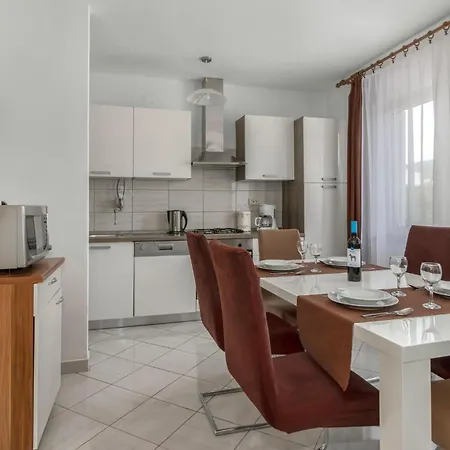 3 Bedroom Front In * Jadranovo